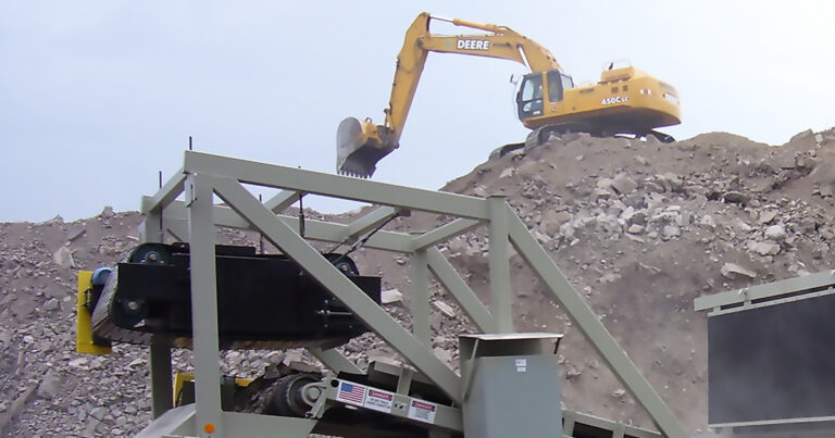 Overhead Self-Cleaning Electromagnet in Quarry